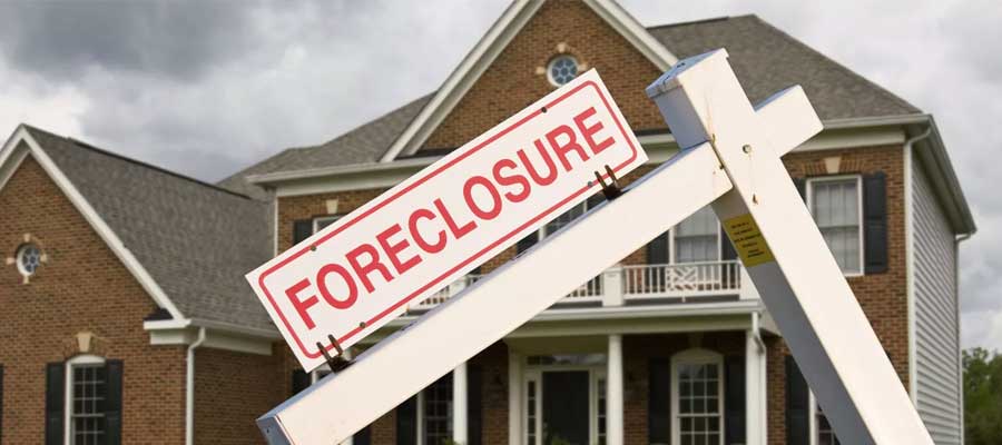 what is foreclosure homes mean